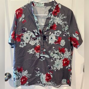 Amazon Essentials Floral Blouse Size XLarge